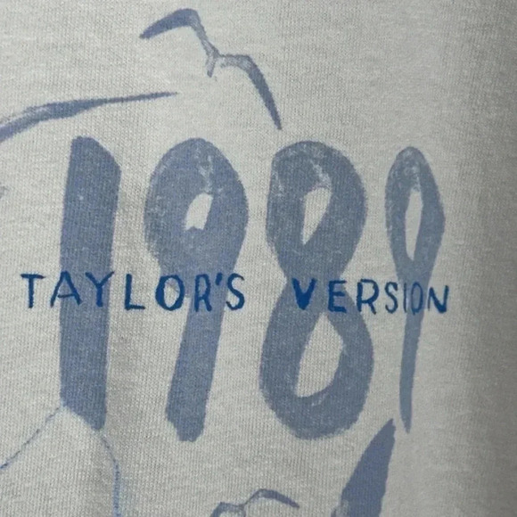 TAYLOR SWIFT Taylor’s Version 1989 Tour Off White Lg Concert S/S T-Shirt - Picture 3 of 16